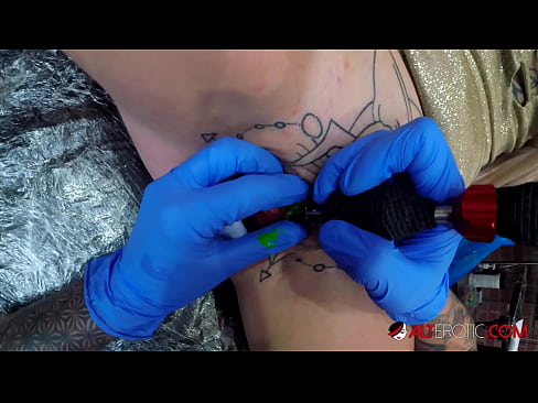 ❤️ Sully Savage, o bunăciune extrem de tatuată, și-a făcut un tatuaj pe clitorisul ei ❌   at ro.downloadassertion.top ❌️❤